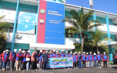 STIAMAK Port Visit Pelabuhan Terminal Teluk Lamong, Petikemas Surabaya dan JIIPE